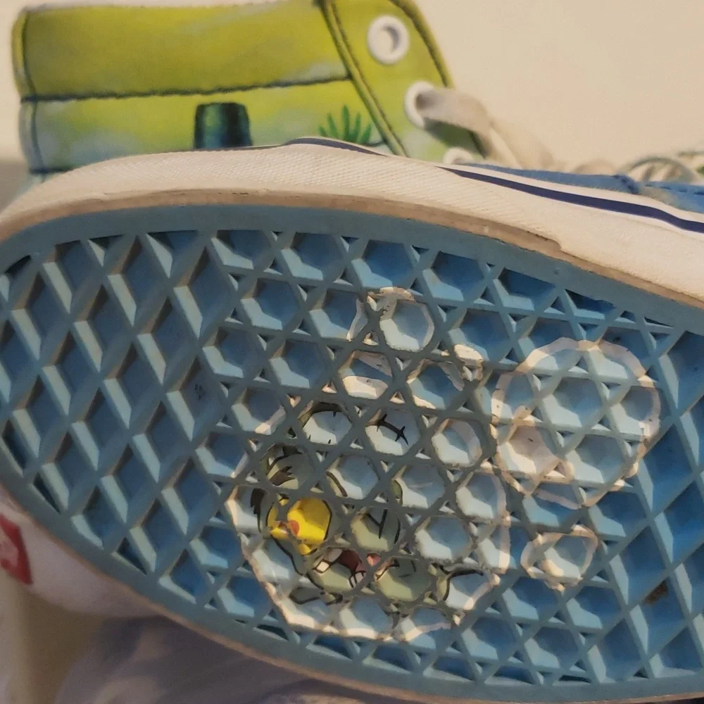 VANS Unisex SPONGEBOB SHOES 5.5 MENS 7 WOMENS - Picture 6 of 11